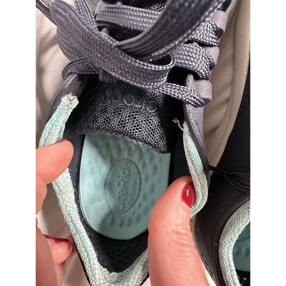 CROCS Lite Ride size 7 Navy Waterproof Lace Up Sneakers Shoes - Picture 6 of 7